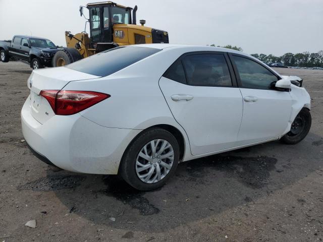 Photo 2 VIN: 2T1BURHE2JC071337 - TOYOTA COROLLA L 