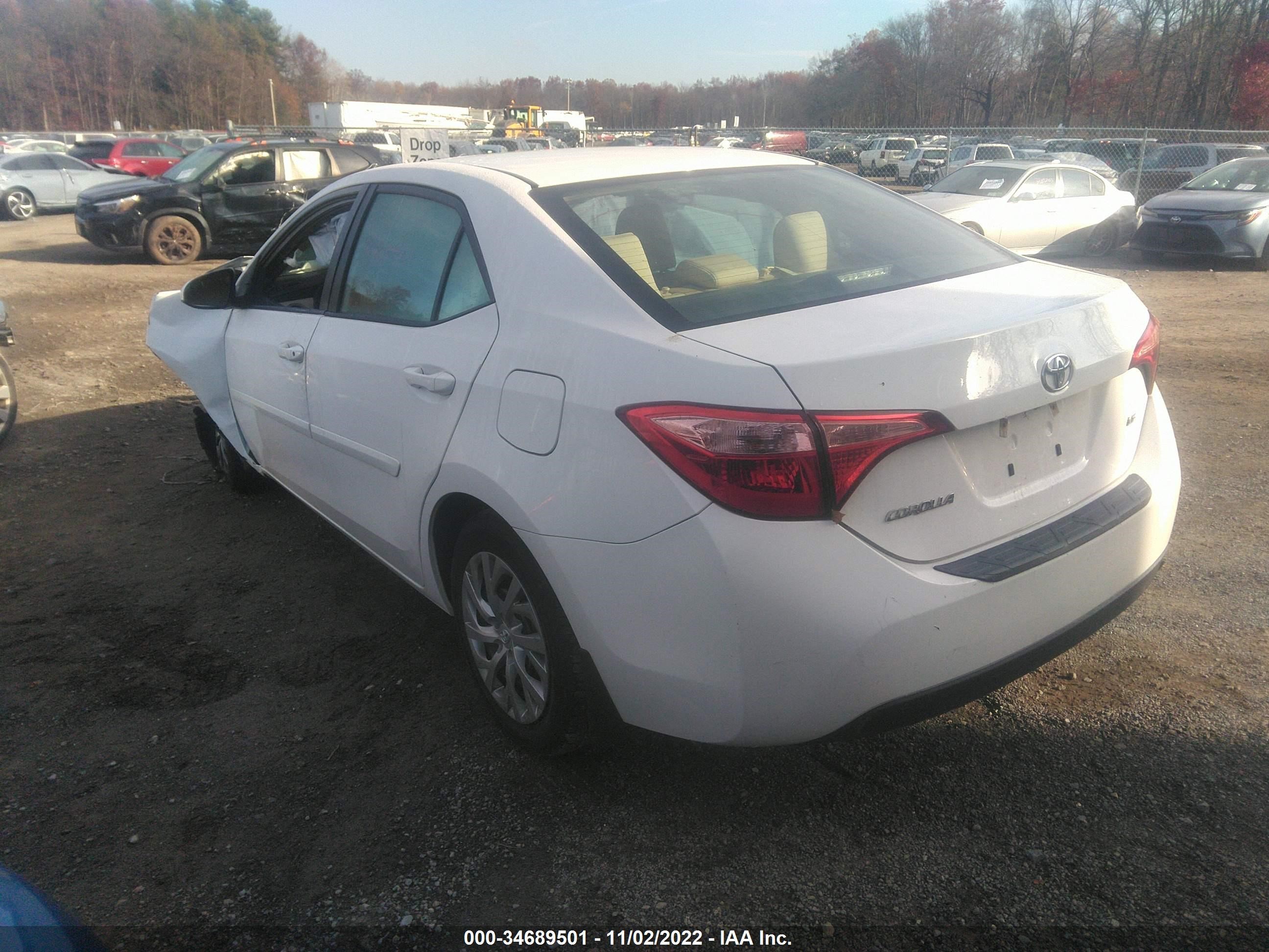 Photo 2 VIN: 2T1BURHE2JC084069 - TOYOTA COROLLA 