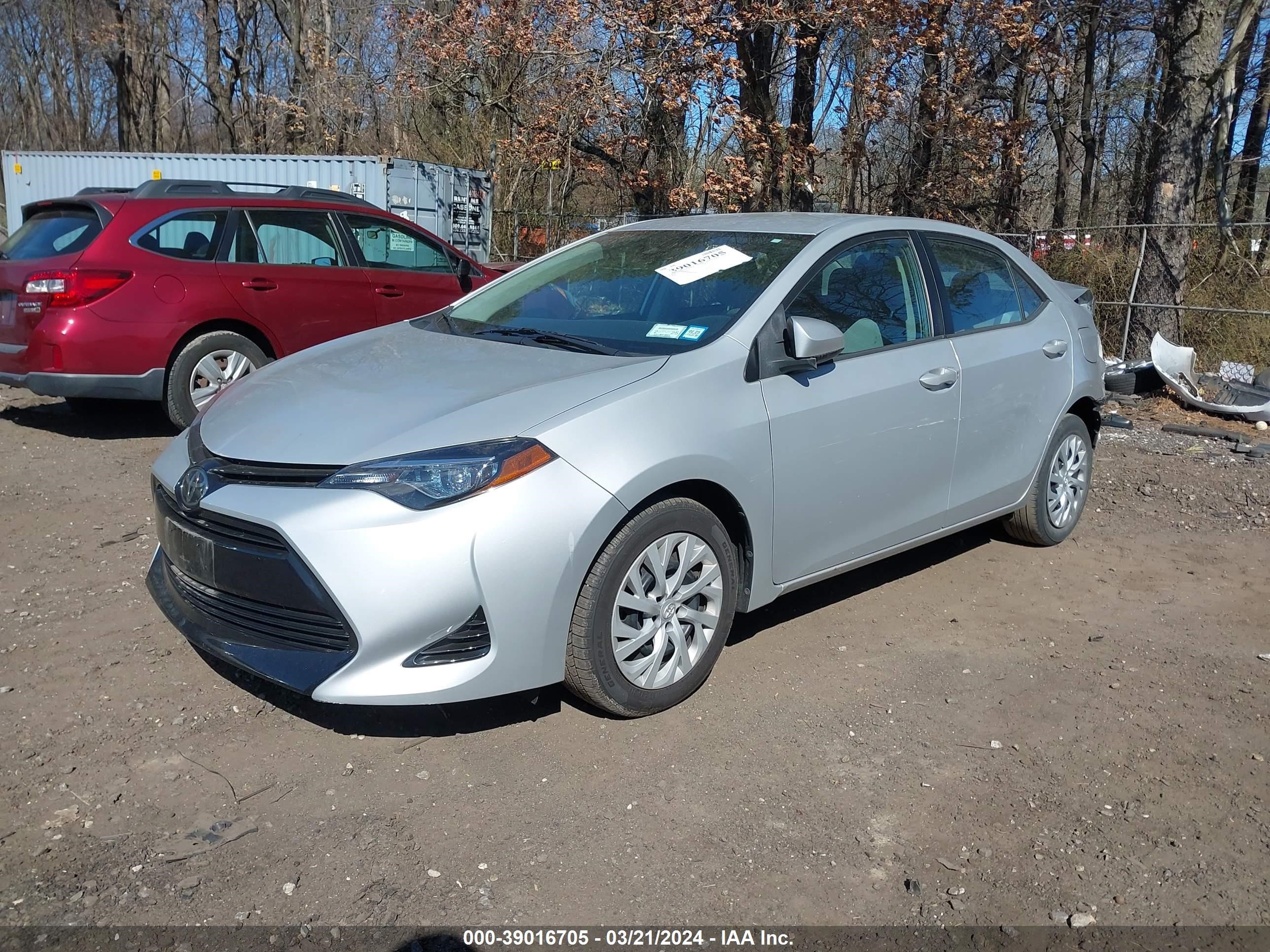 Photo 1 VIN: 2T1BURHE2JC099347 - TOYOTA COROLLA 