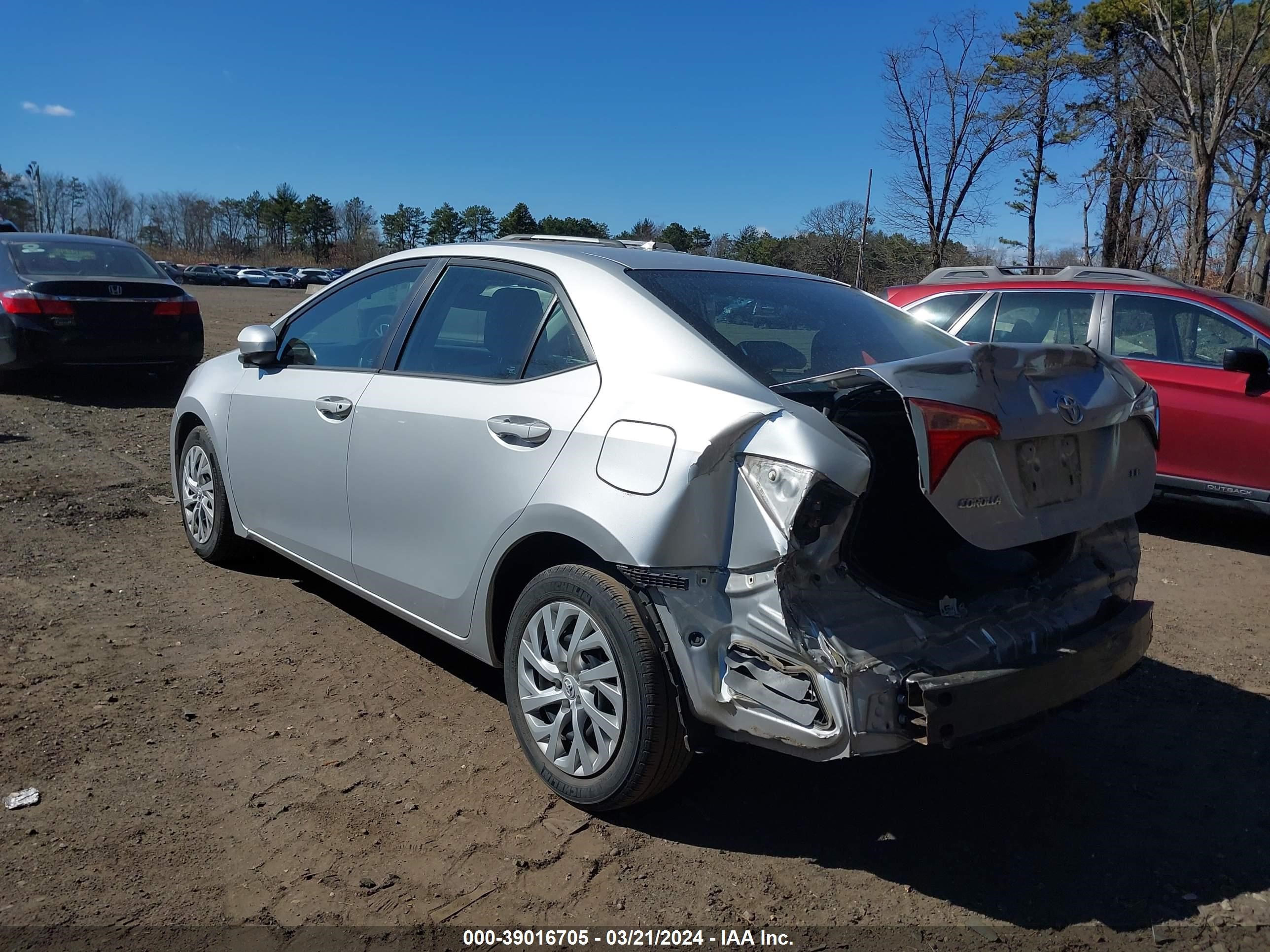 Photo 5 VIN: 2T1BURHE2JC099347 - TOYOTA COROLLA 