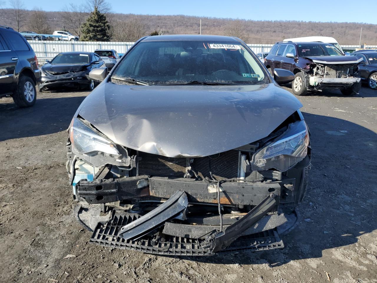 Photo 4 VIN: 2T1BURHE2JC116454 - TOYOTA COROLLA 