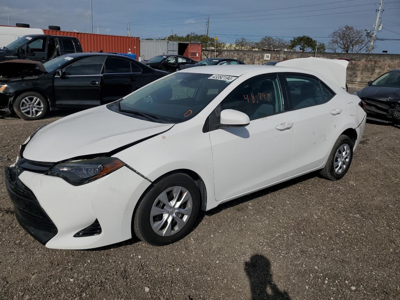 Photo 1 VIN: 2T1BURHE3JC013754 - TOYOTA COROLLA 