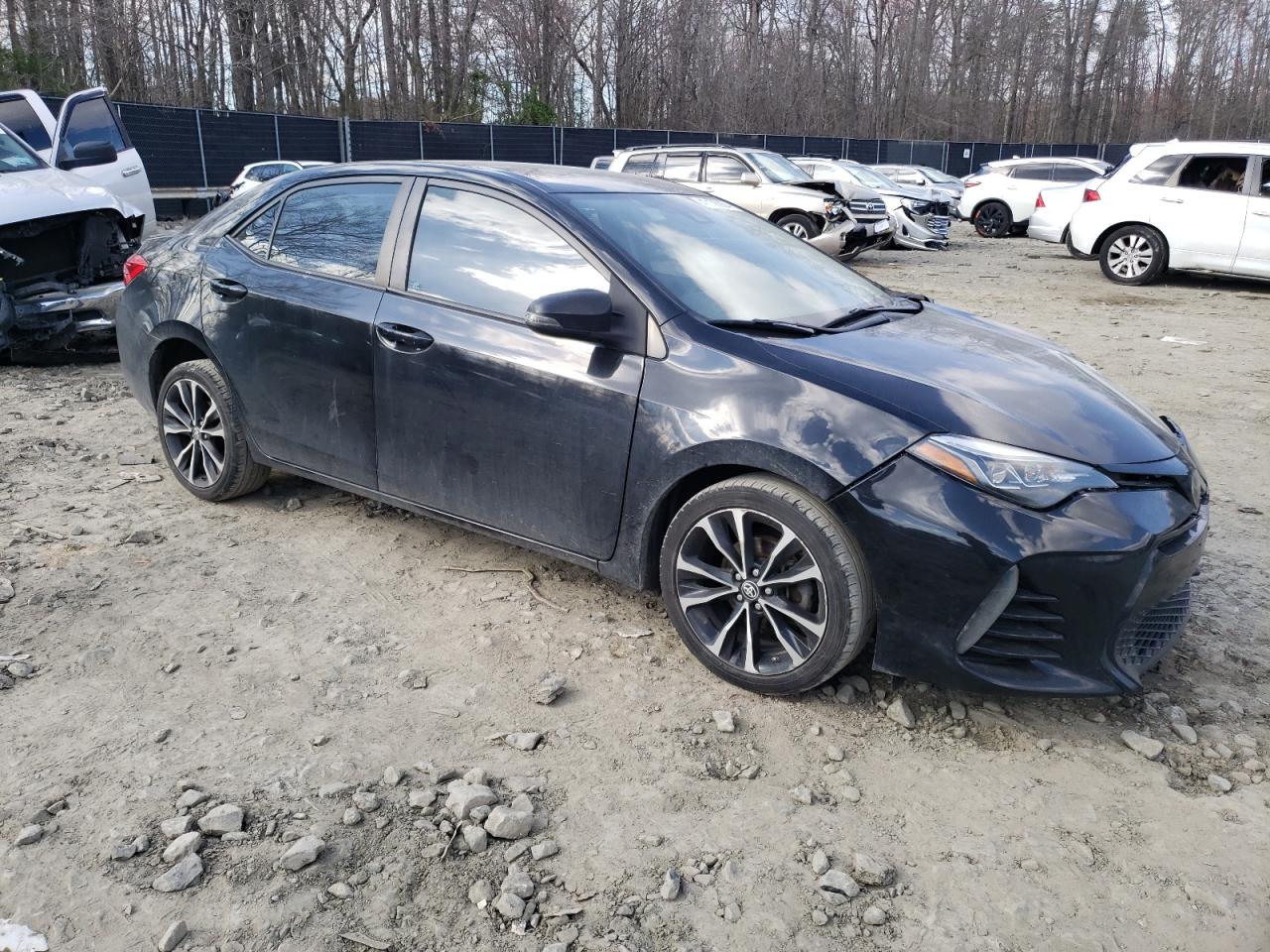 Photo 3 VIN: 2T1BURHE3JC014578 - TOYOTA COROLLA 