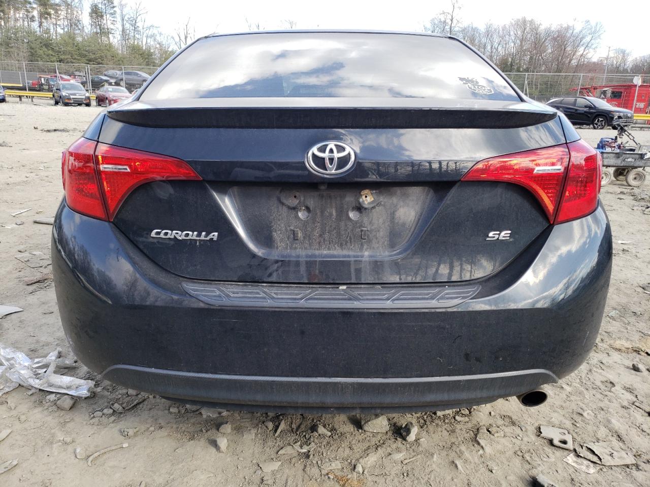 Photo 5 VIN: 2T1BURHE3JC014578 - TOYOTA COROLLA 