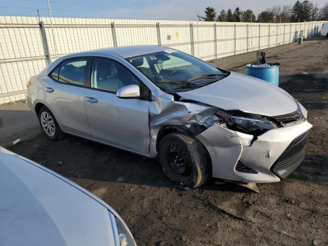 Photo 3 VIN: 2T1BURHE3JC027928 - TOYOTA COROLLA L 