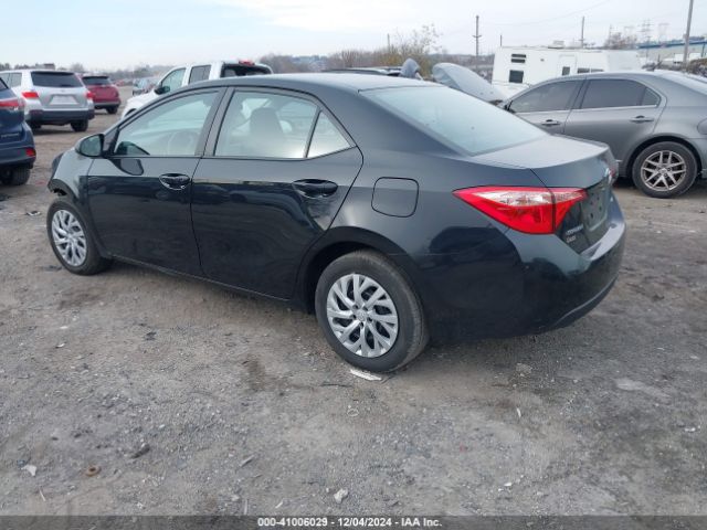 Photo 2 VIN: 2T1BURHE3JC041876 - TOYOTA COROLLA 