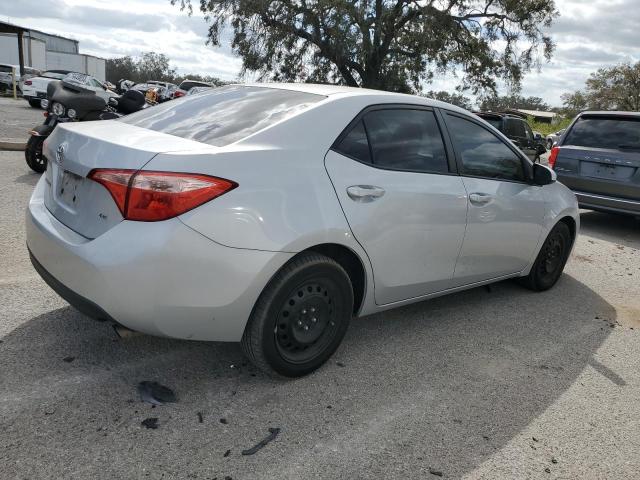 Photo 2 VIN: 2T1BURHE3JC042901 - TOYOTA COROLLA L 