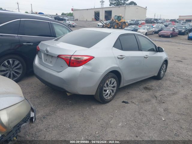 Photo 3 VIN: 2T1BURHE3JC099549 - TOYOTA COROLLA 