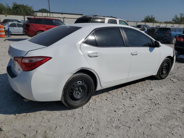 Photo 2 VIN: 2T1BURHE3JC971339 - TOYOTA COROLLA L 