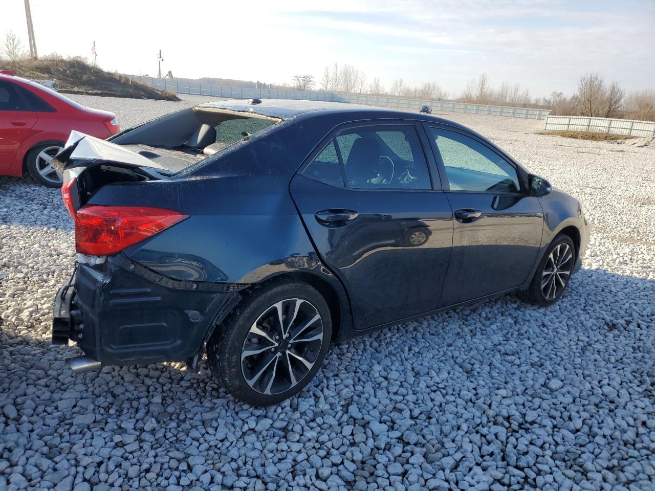 Photo 2 VIN: 2T1BURHE3KC138092 - TOYOTA COROLLA 