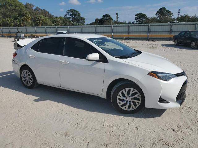 Photo 3 VIN: 2T1BURHE3KC206357 - TOYOTA COROLLA L 