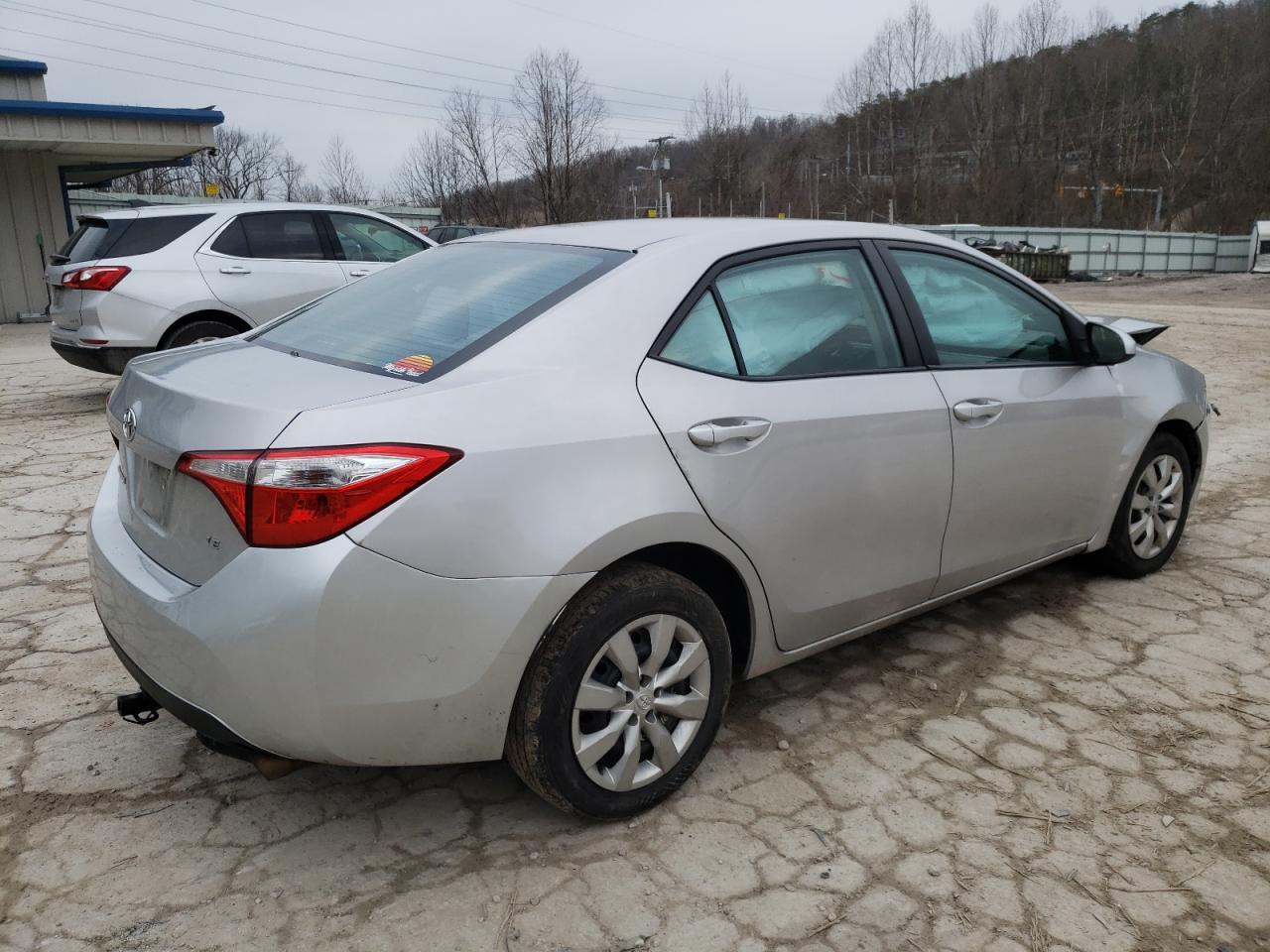 Photo 2 VIN: 2T1BURHE4EC207232 - TOYOTA COROLLA 