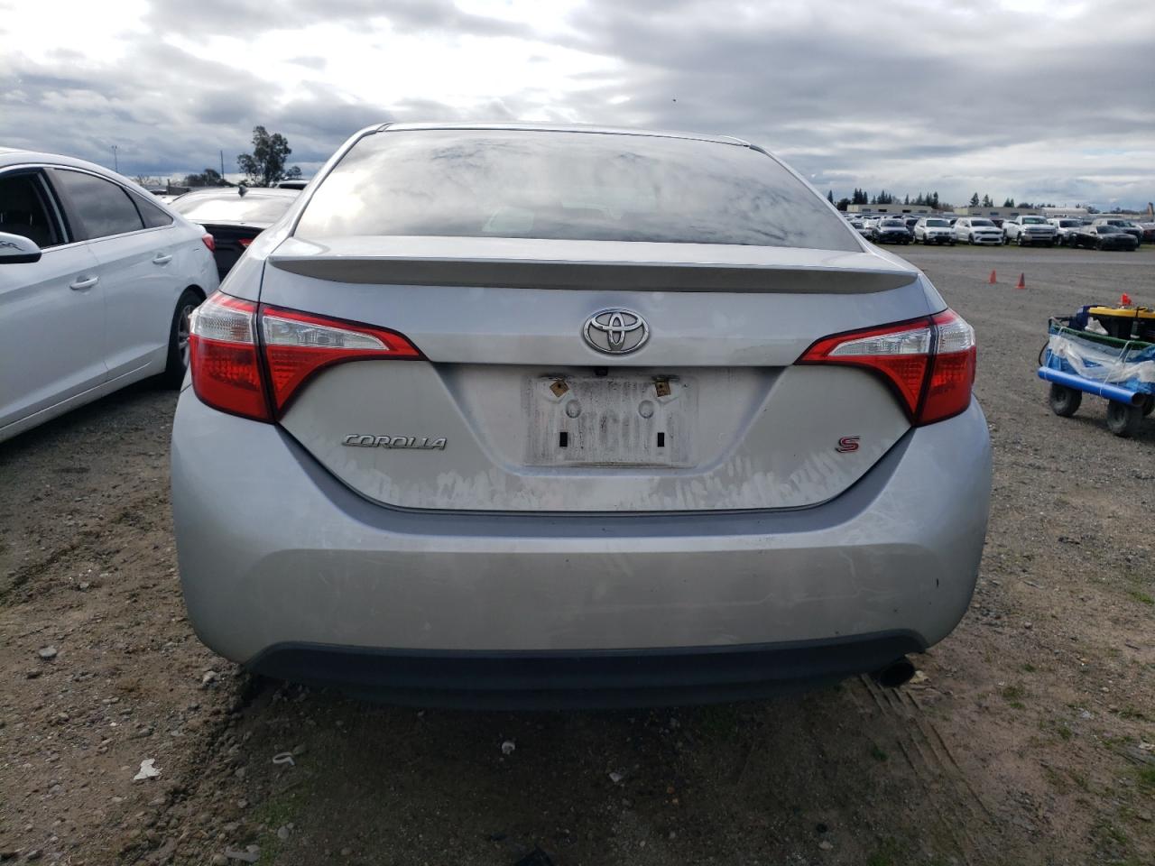 Photo 5 VIN: 2T1BURHE4FC344429 - TOYOTA COROLLA 