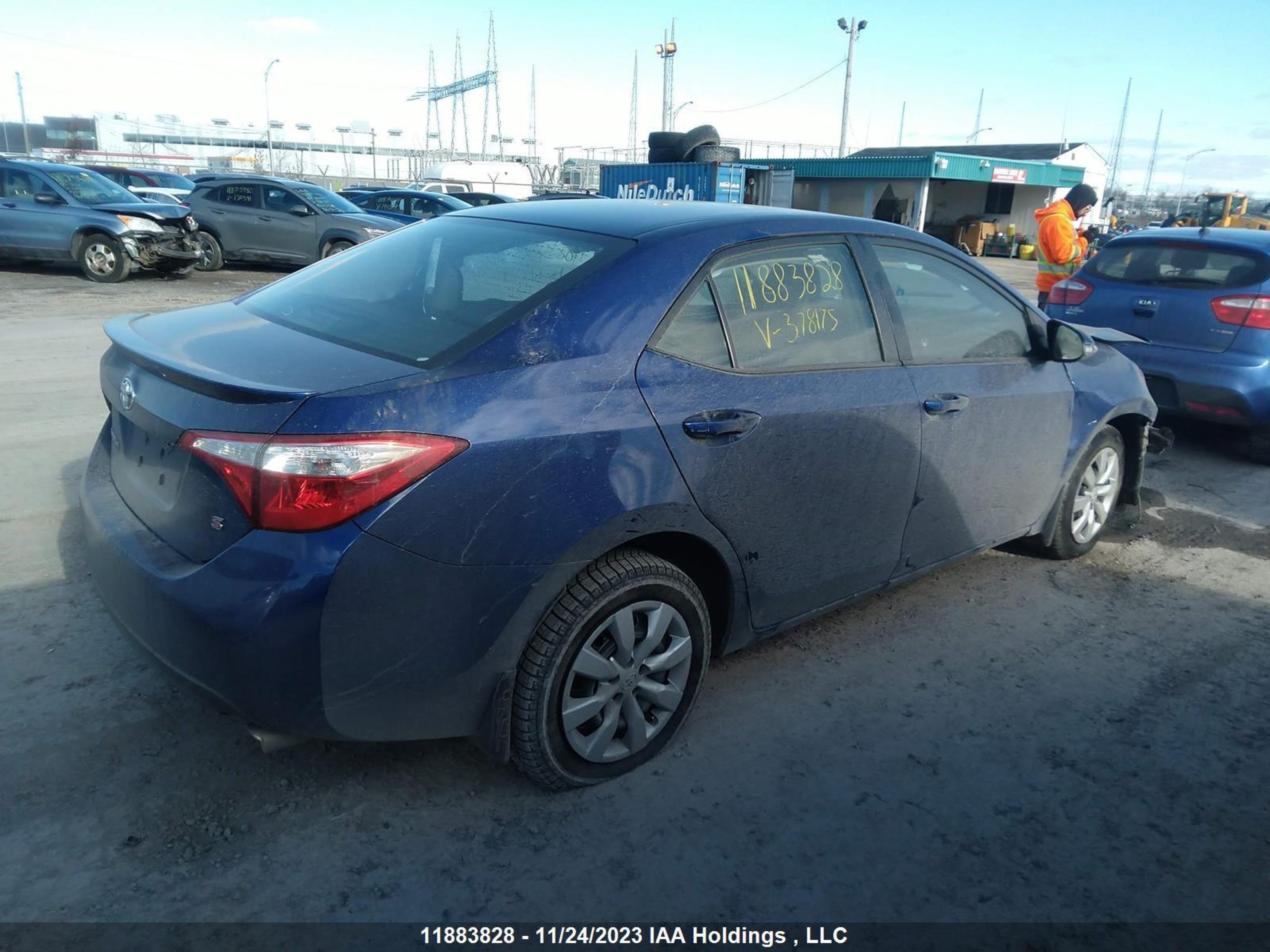 Photo 3 VIN: 2T1BURHE4FC378175 - TOYOTA COROLLA 