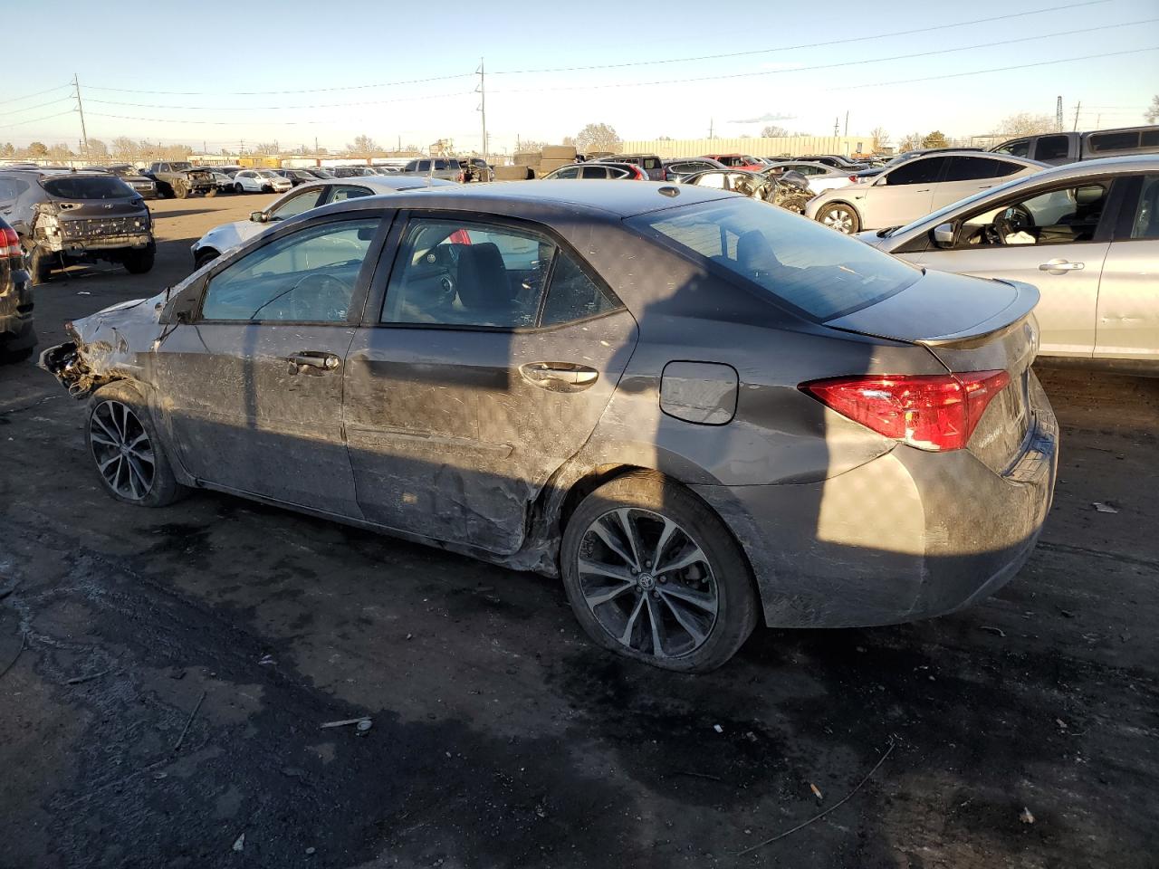 Photo 1 VIN: 2T1BURHE4HC779261 - TOYOTA COROLLA 