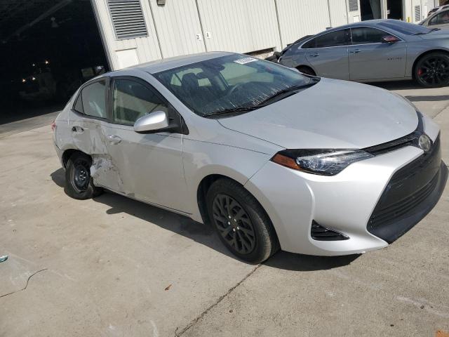 Photo 3 VIN: 2T1BURHE4JC008000 - TOYOTA COROLLA L 