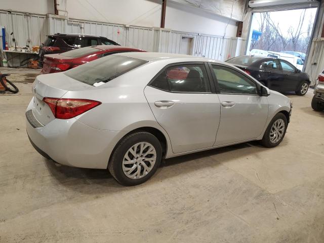 Photo 2 VIN: 2T1BURHE4JC019207 - TOYOTA COROLLA 