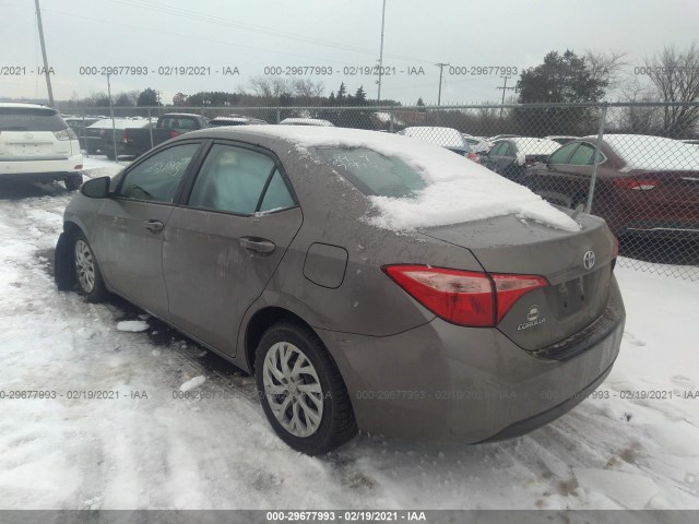 Photo 2 VIN: 2T1BURHE4JC032667 - TOYOTA COROLLA 