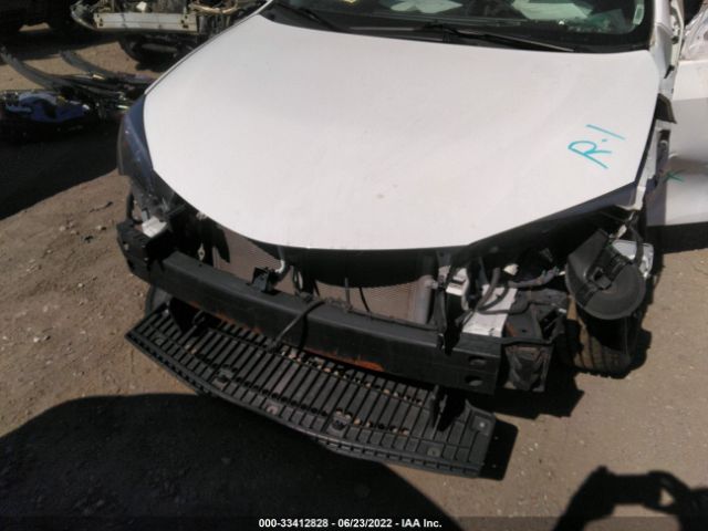 Photo 5 VIN: 2T1BURHE4JC056404 - TOYOTA COROLLA 