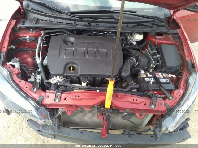 Photo 9 VIN: 2T1BURHE4JC069606 - TOYOTA COROLLA 