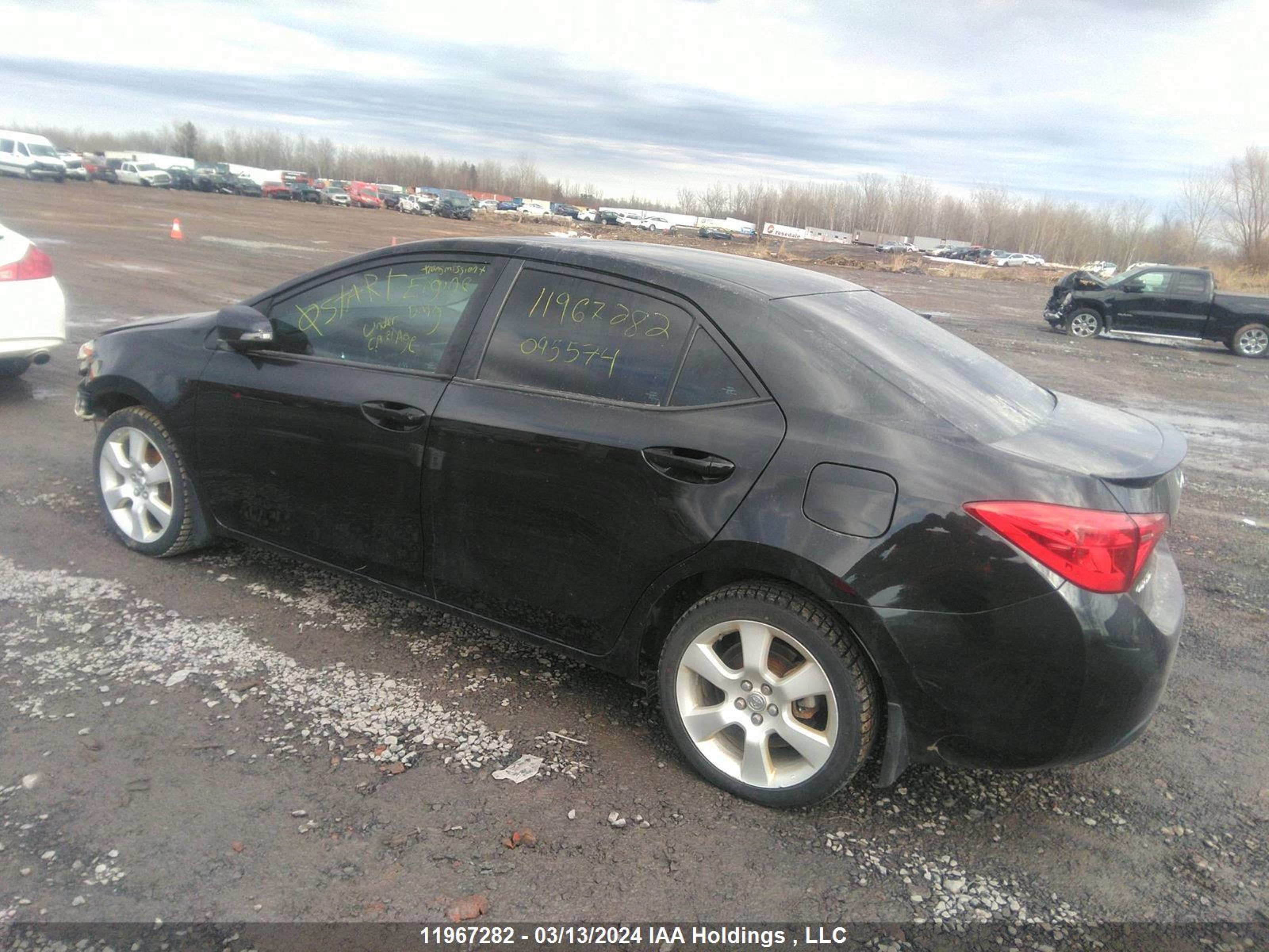 Photo 2 VIN: 2T1BURHE4JC095574 - TOYOTA COROLLA 