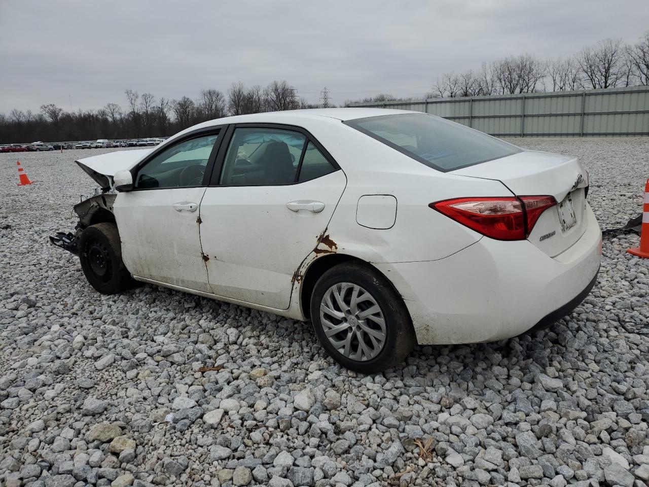 Photo 1 VIN: 2T1BURHE4JC107870 - TOYOTA COROLLA 