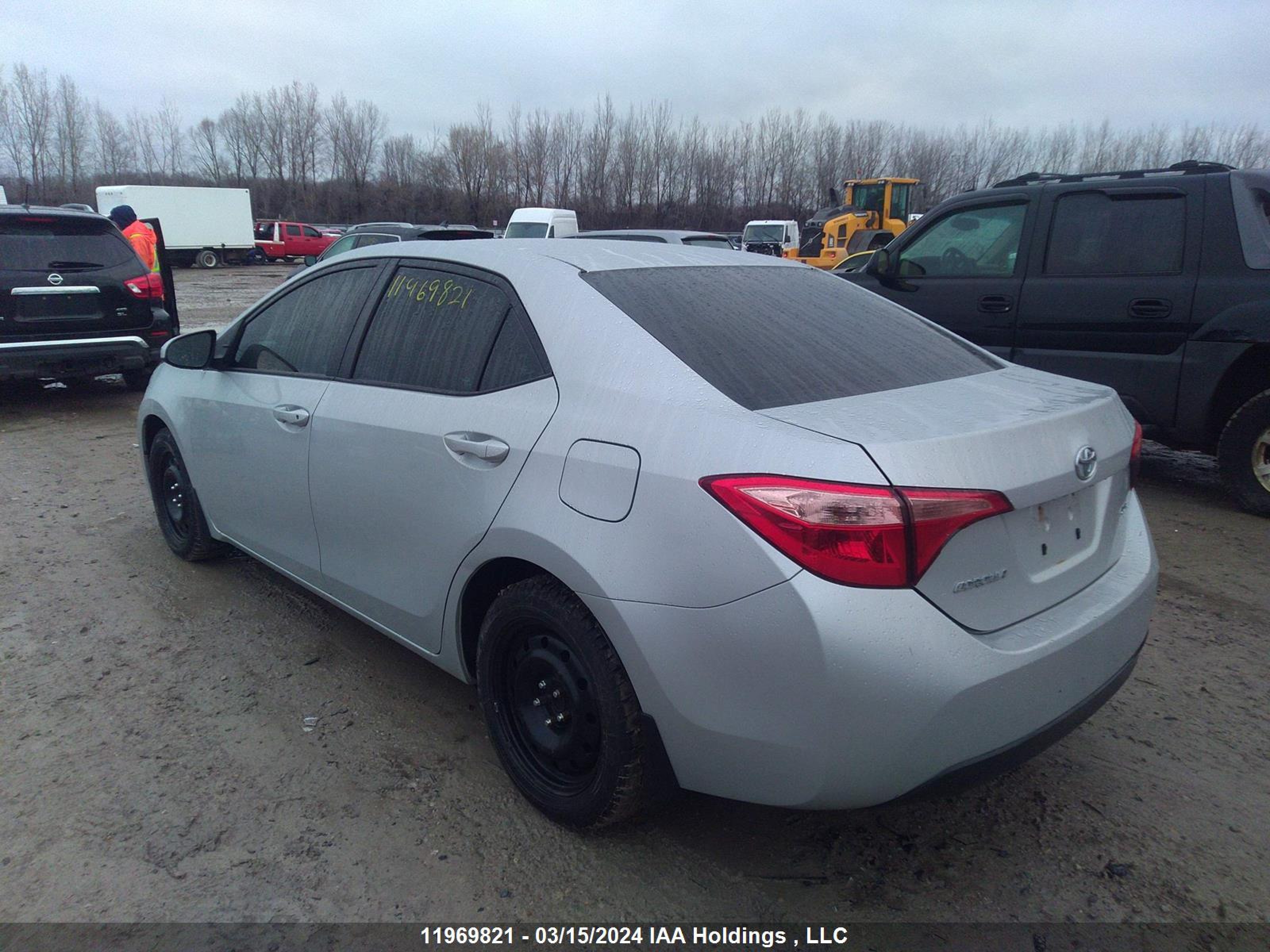 Photo 2 VIN: 2T1BURHE4KC133841 - TOYOTA COROLLA 