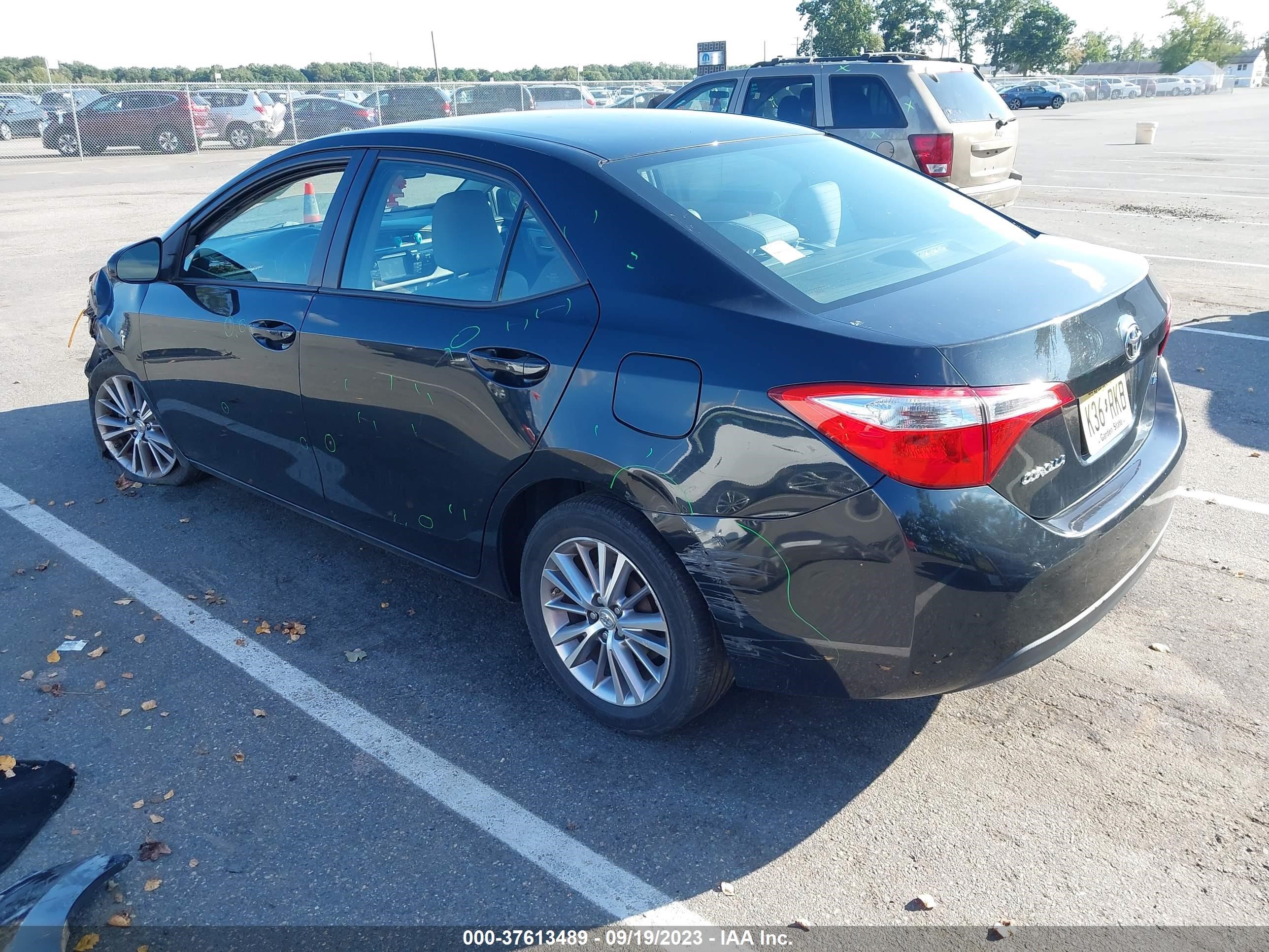 Photo 2 VIN: 2T1BURHE5EC138518 - TOYOTA COROLLA 