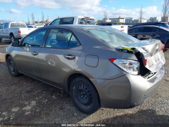 Photo 2 VIN: 2T1BURHE5JC032631 - TOYOTA COROLLA 