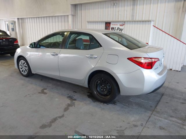 Photo 2 VIN: 2T1BURHE5JC035593 - TOYOTA COROLLA 