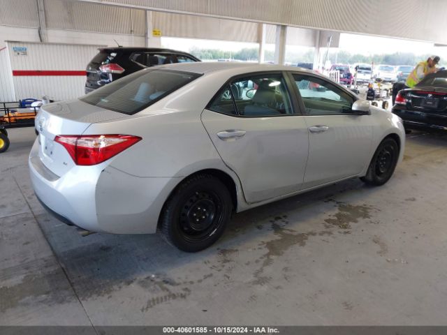 Photo 3 VIN: 2T1BURHE5JC035593 - TOYOTA COROLLA 