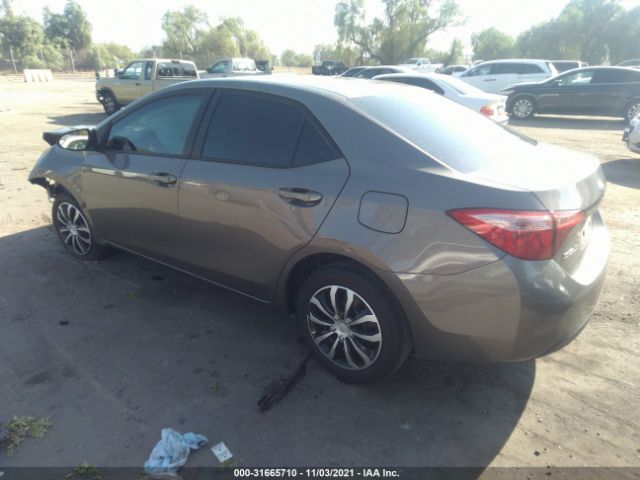 Photo 2 VIN: 2T1BURHE5JC056797 - TOYOTA COROLLA 