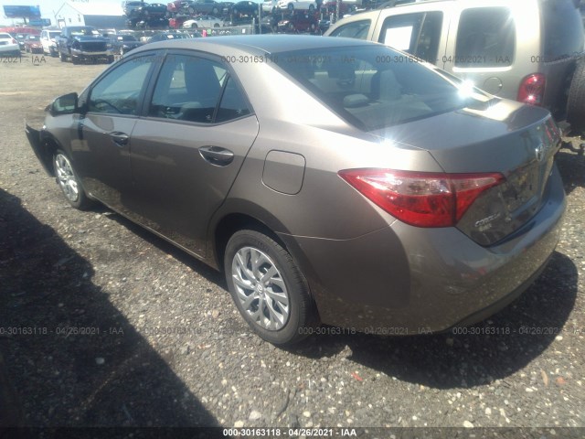 Photo 2 VIN: 2T1BURHE5JC060557 - TOYOTA COROLLA 