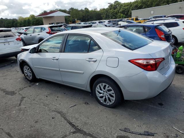 Photo 1 VIN: 2T1BURHE5JC061563 - TOYOTA COROLLA L 