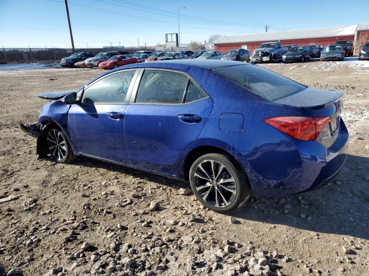 Photo 1 VIN: 2T1BURHE5JC063460 - TOYOTA COROLLA 