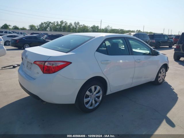 Photo 3 VIN: 2T1BURHE5JC070778 - TOYOTA COROLLA 