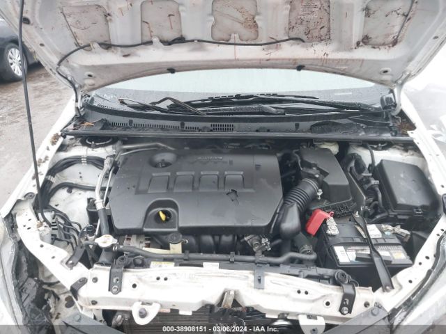 Photo 9 VIN: 2T1BURHE5JC070957 - TOYOTA COROLLA 