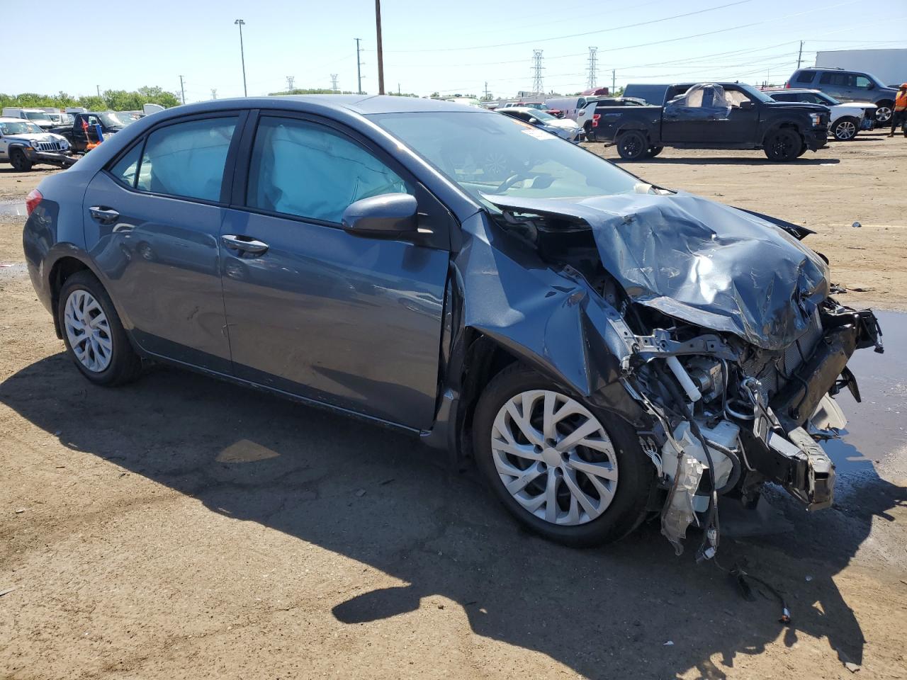 Photo 3 VIN: 2T1BURHE5JC093638 - TOYOTA COROLLA 