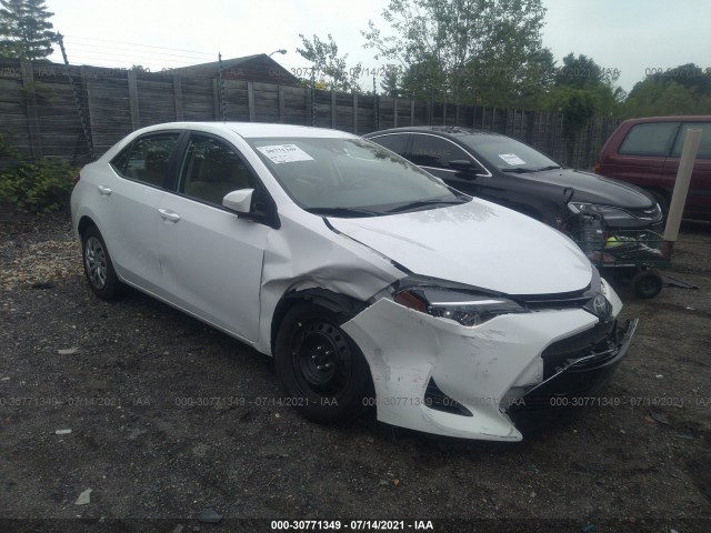 Photo 0 VIN: 2T1BURHE5JC098404 - TOYOTA COROLLA 