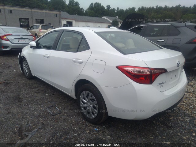 Photo 2 VIN: 2T1BURHE5JC098404 - TOYOTA COROLLA 