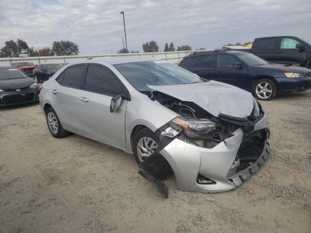 Photo 3 VIN: 2T1BURHE5JC973772 - TOYOTA COROLLA L 