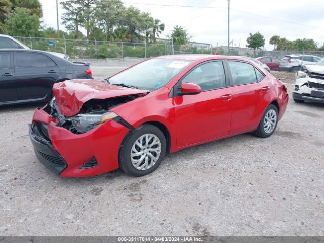 Photo 1 VIN: 2T1BURHE5JC977207 - TOYOTA COROLLA 