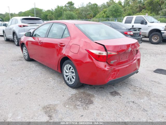 Photo 2 VIN: 2T1BURHE5JC977207 - TOYOTA COROLLA 