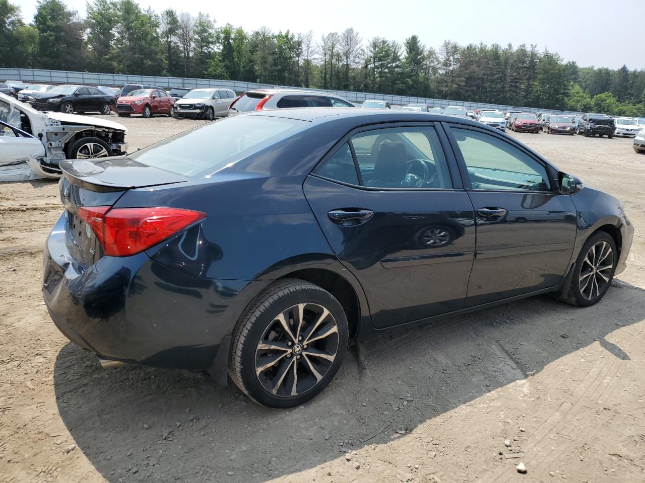 Photo 2 VIN: 2T1BURHE5JC987431 - TOYOTA COROLLA 