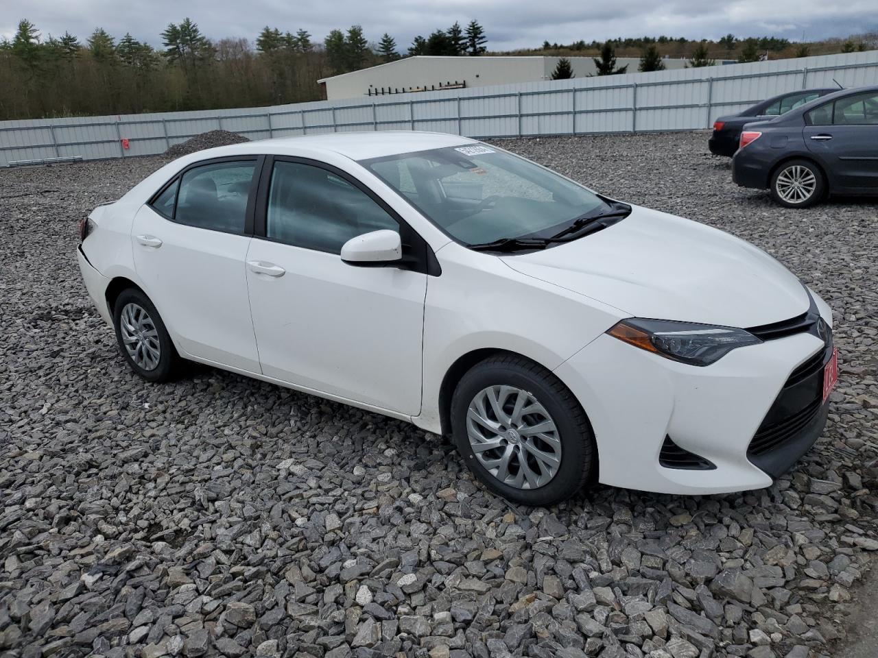 Photo 3 VIN: 2T1BURHE5KC130785 - TOYOTA COROLLA 