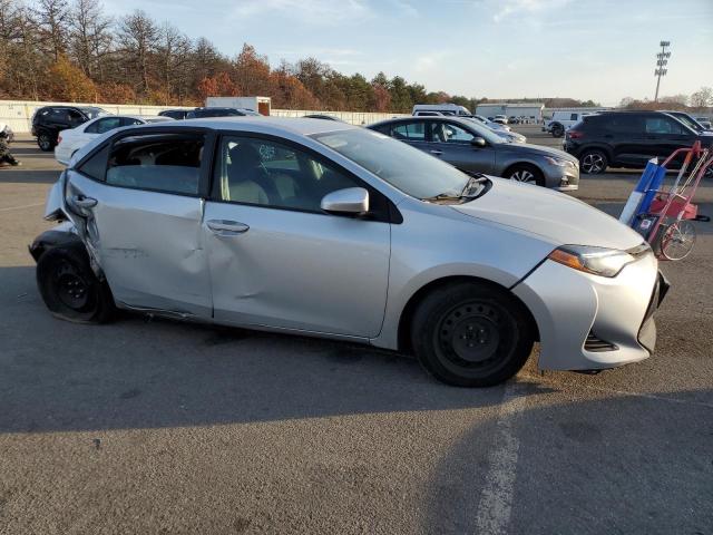 Photo 3 VIN: 2T1BURHE5KC240798 - TOYOTA COROLLA L 