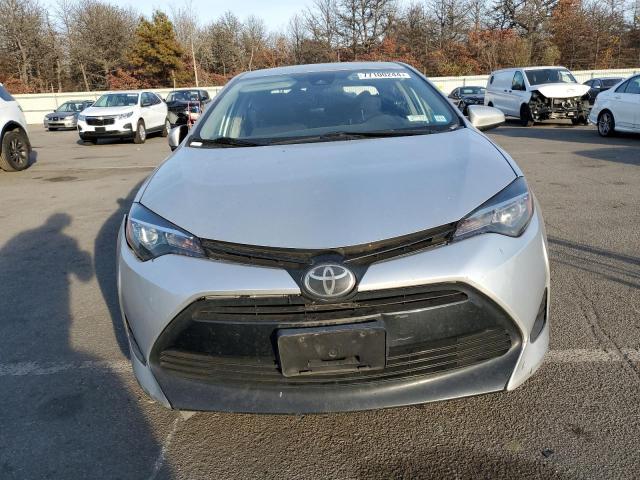 Photo 4 VIN: 2T1BURHE5KC240798 - TOYOTA COROLLA L 