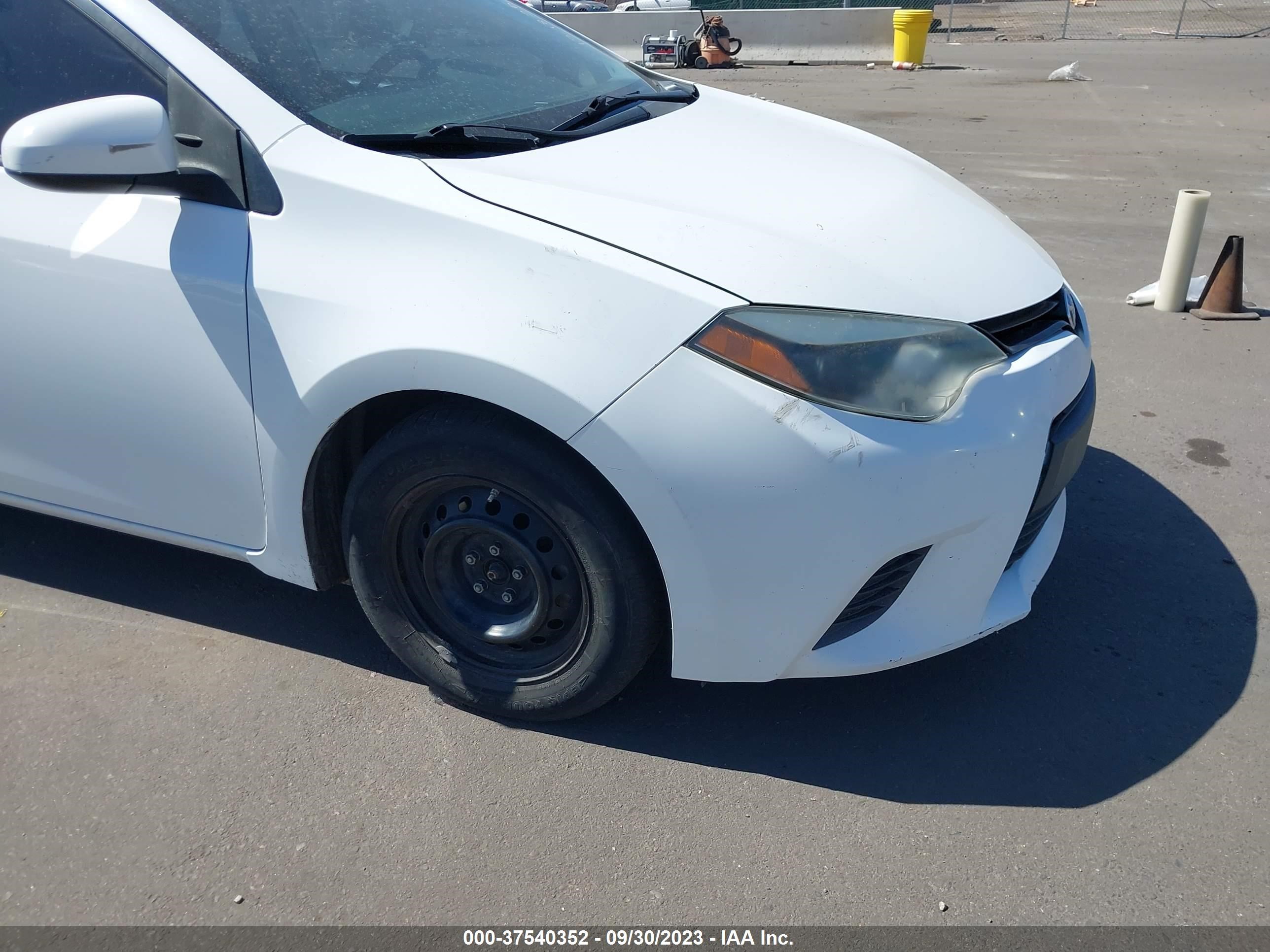 Photo 5 VIN: 2T1BURHE6EC121825 - TOYOTA COROLLA 