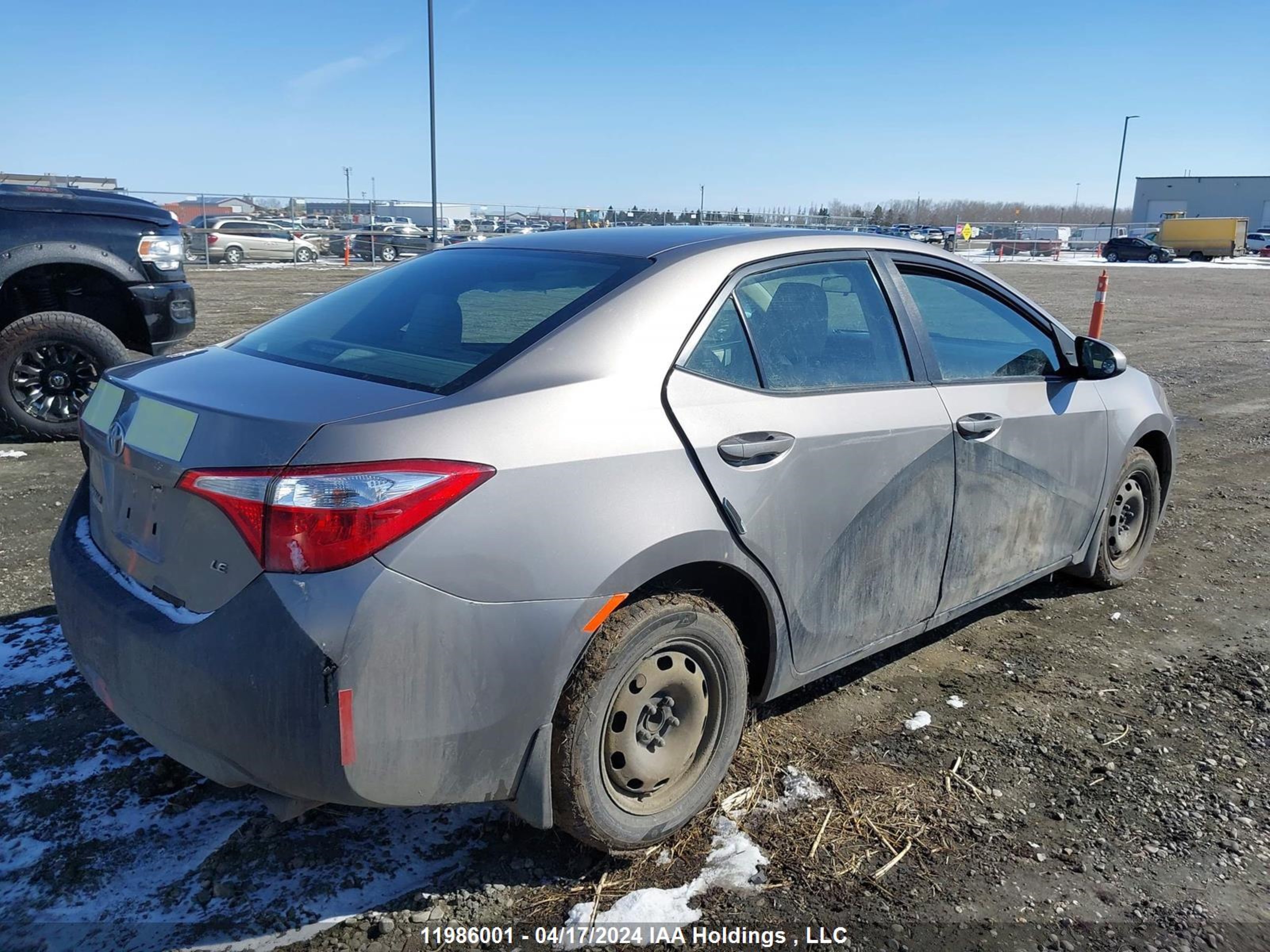 Photo 3 VIN: 2T1BURHE6FC417932 - TOYOTA COROLLA 