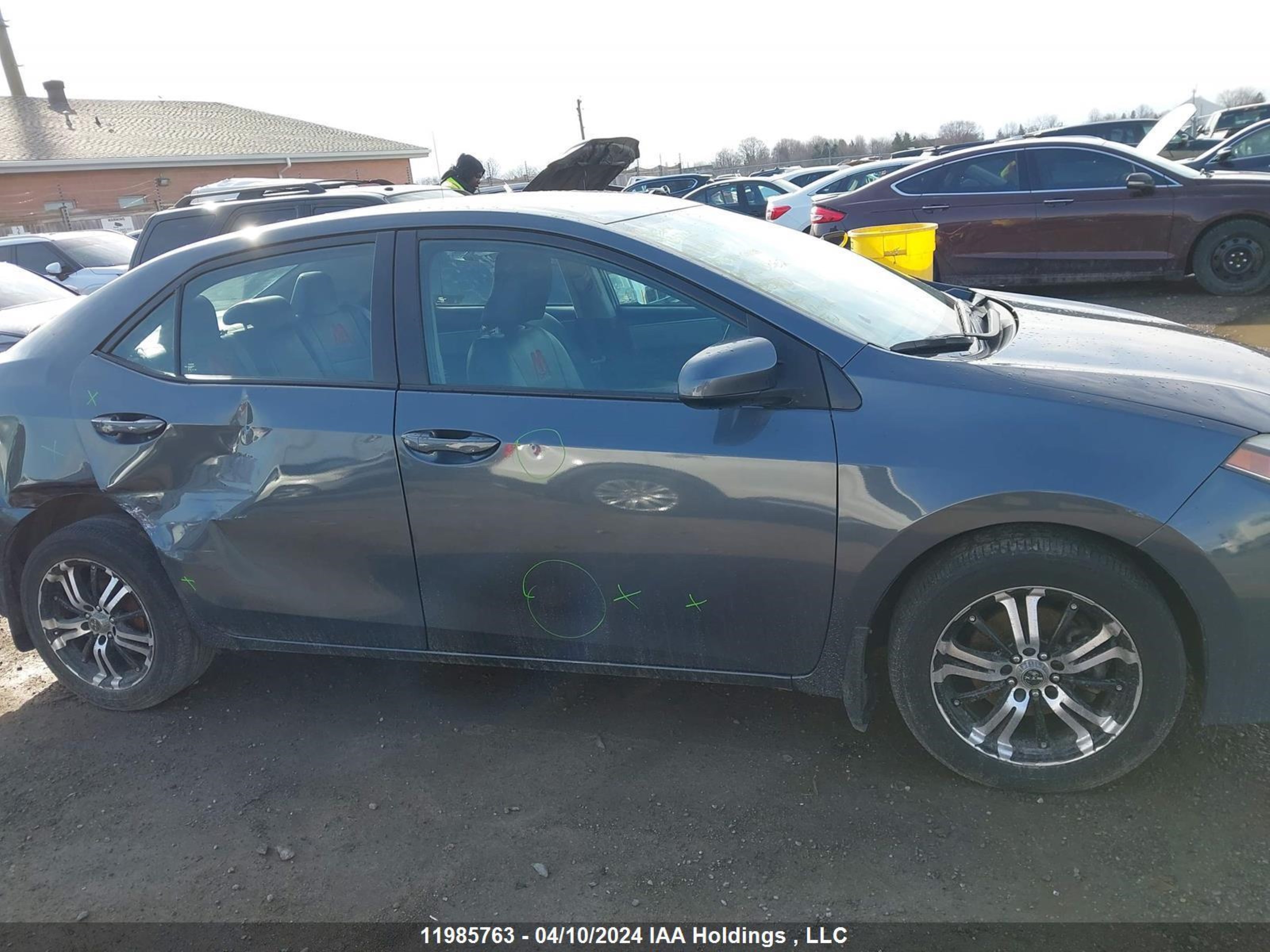 Photo 12 VIN: 2T1BURHE6FC422192 - TOYOTA COROLLA 